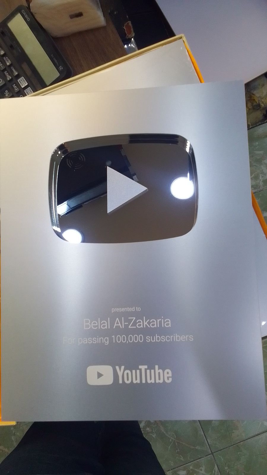 درع اليوتيوب الفضي فئة 100الف مشترك